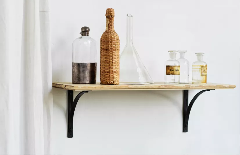 Shelves & Brackets